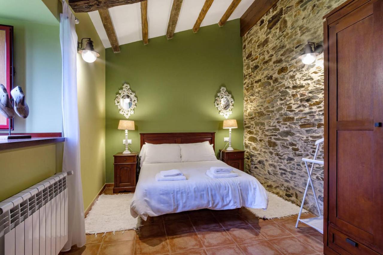 Aldea A Painza Pension Arzúa Buitenkant foto